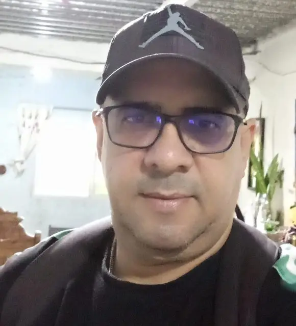 Néstor Peña