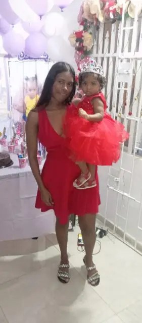Emily del valle Yanez Maza y Sofia Yanez
