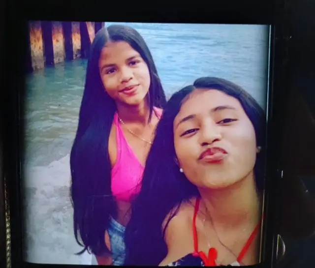 Yohelis y Yoletsi gomez