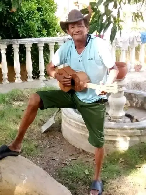 Adán Medina