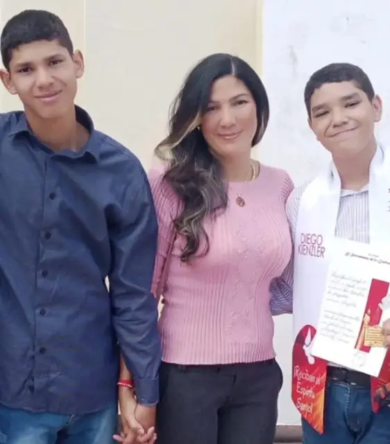 Mayerling Silena García Lopez Diego Moisés Saúl Kienzler López Sebastián josep Isaac Kienzler López