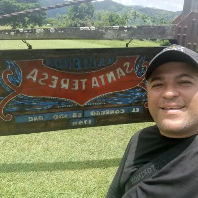Ramcess García y famiia
