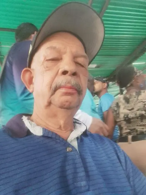Efrain Colon