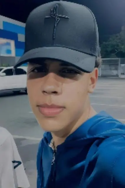 Aaron esparragoza