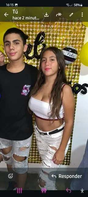Hermanos. Gabriela campos Lizardo y sandy Campos Lizardo