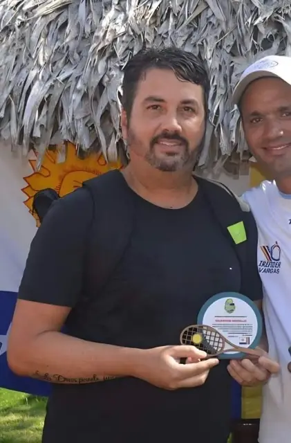 Víctor Negrillo