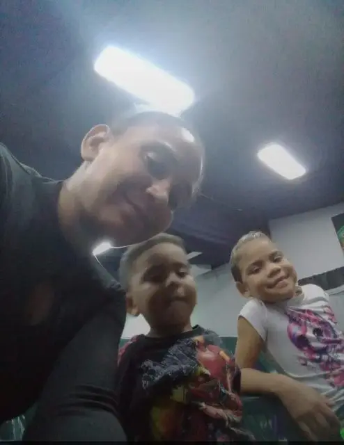 Fabiola avilan y 3 hijos