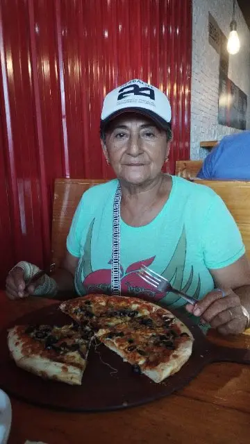 Mercedes flores panta