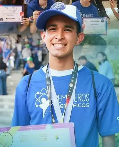 César Matías Leal Pomares