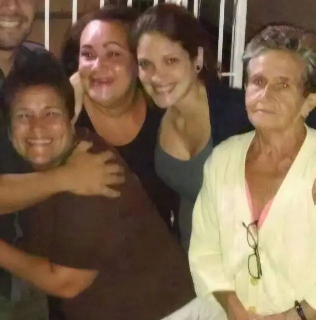 Ana Iriarte, Dorana Smith, Dora Basilia Álvarez