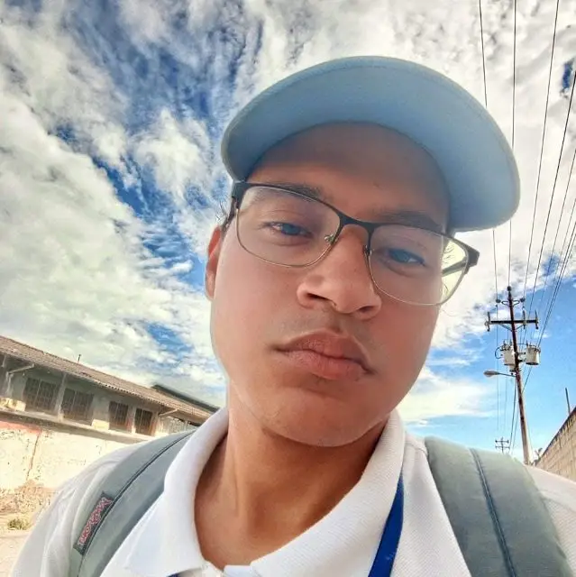Elvis Fuentes
