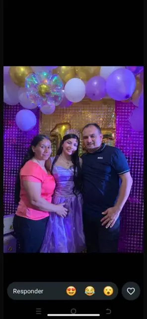 Jordan Reyes (Ñeco) Marianyeli Reyes (la niña de 15 años) y Carolina (esposa y madre)