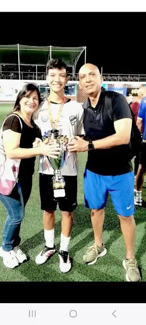 Berna Solórzano, Ronald Moisés y Rony Álvarez