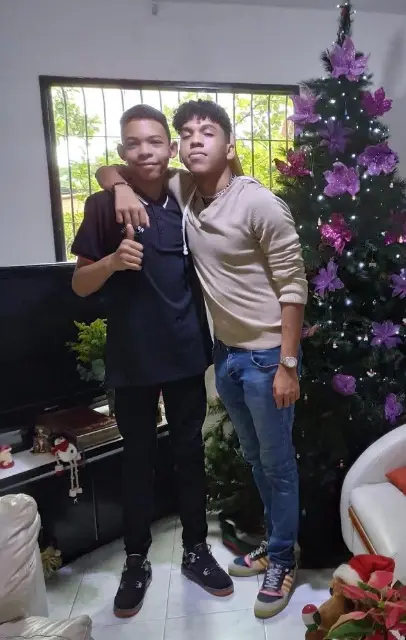 Carlos Gonzalez y familia