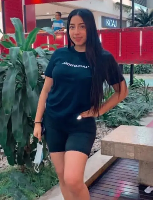 Stefany Desirek