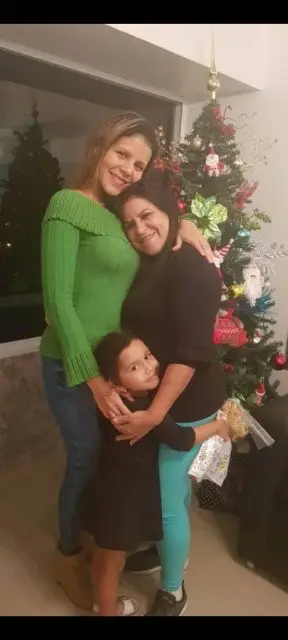 Yelitza Seijas, Hilary Y Nieves Pelayo