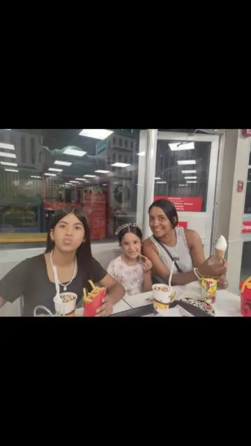 Génesis Maldonado y sus hijas stecy Valentina Sedeño y Daphne Sofía Sedeño