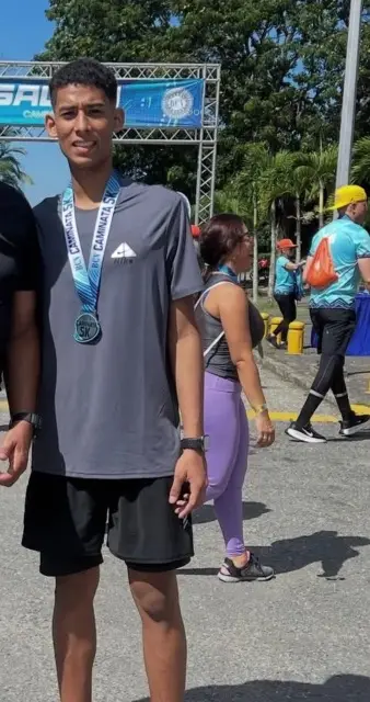 Nicolás López