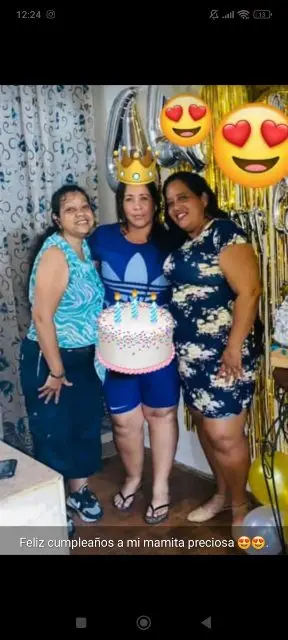 Marisol, carmen y Yenny Suárez.