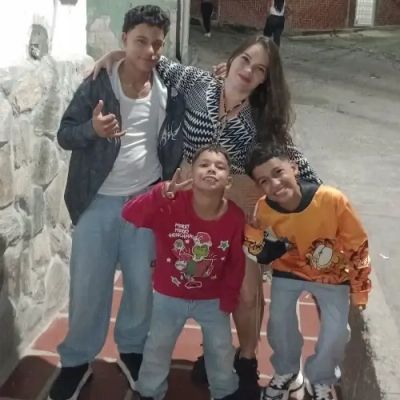 Jhoselyn Zambrano y sus hijos Viloria Zambrano