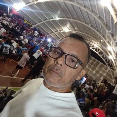 Luis Angel vera ocando